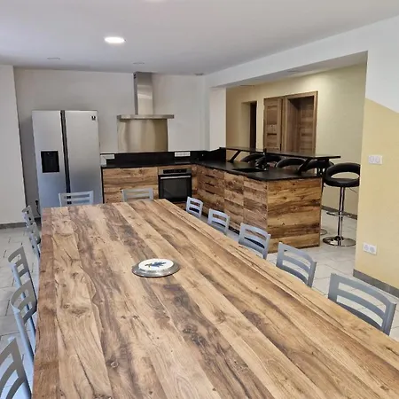 3 étoiles Jusqu'à 12 Pers Appartement